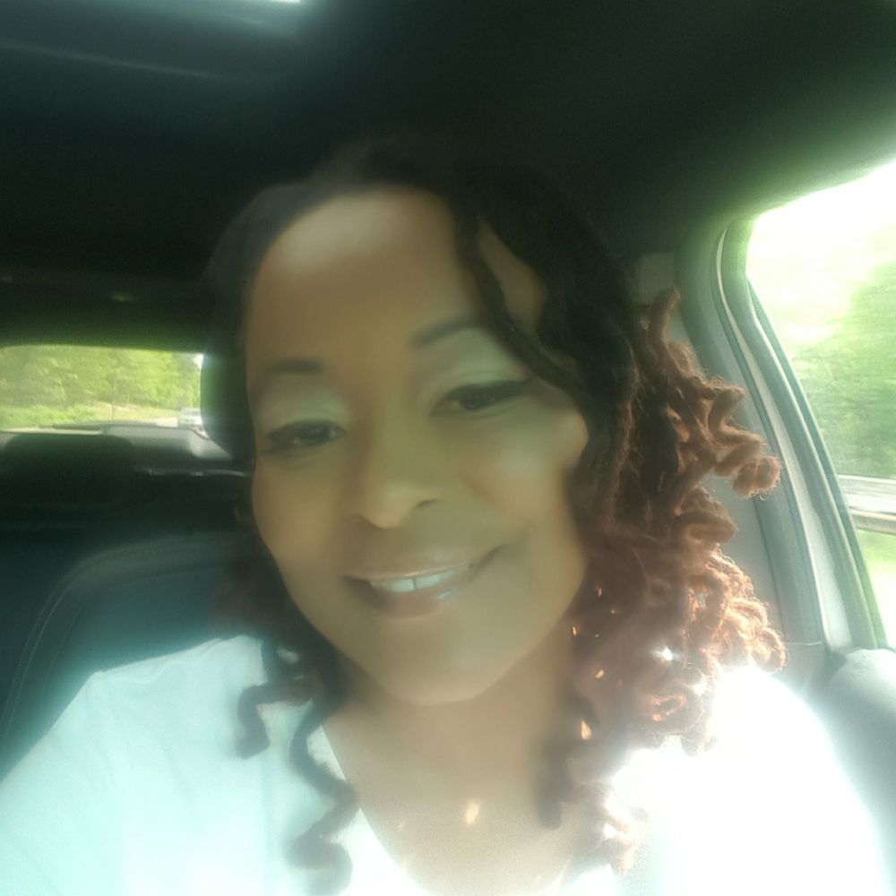 Meet your Posher, Leslie qtonduty